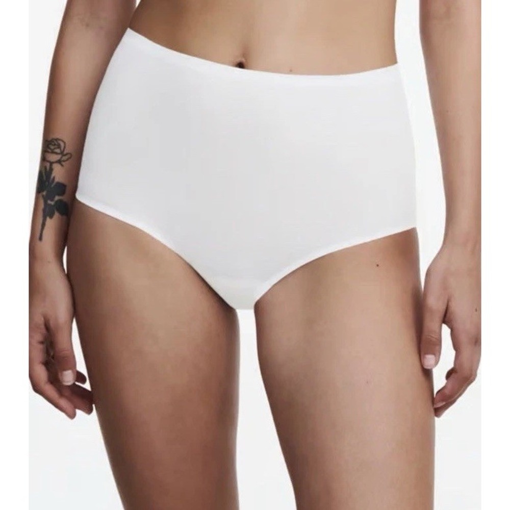 Chantelle SoftStretch Brief - White NWT ONE SIZE